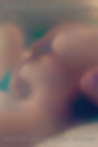 chloedelos, shower